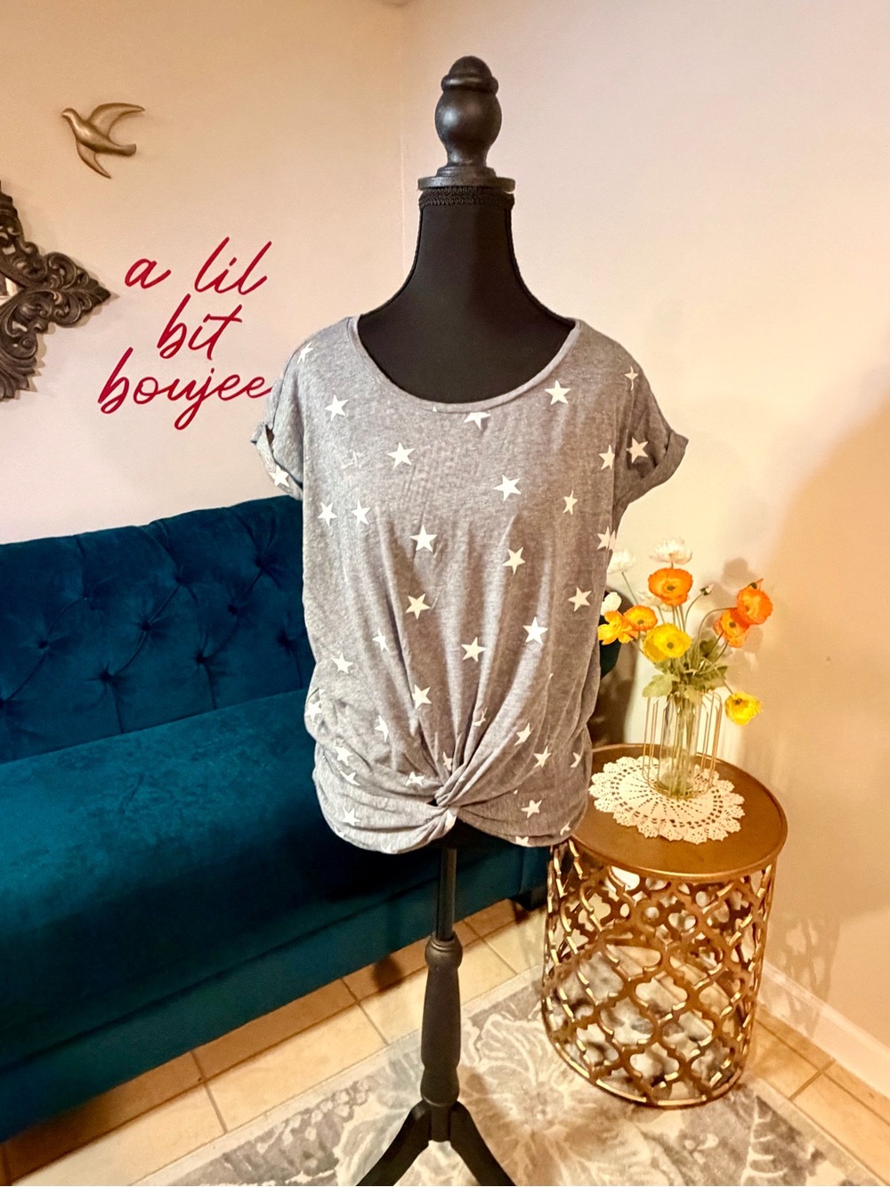 Lucky Brand Gray Star Print Front Twist Tee Size Medium